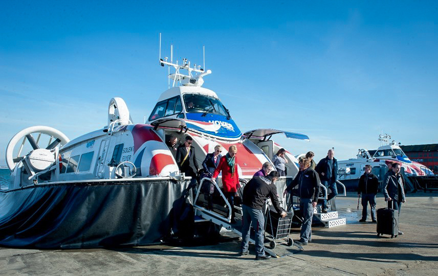 12000TD Passenger hovercraft unloading passengers 12000TD Passenger hovercraft unloading passengers